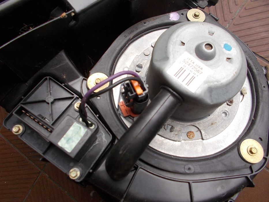 wentylator do Pontiac Trasport 3400