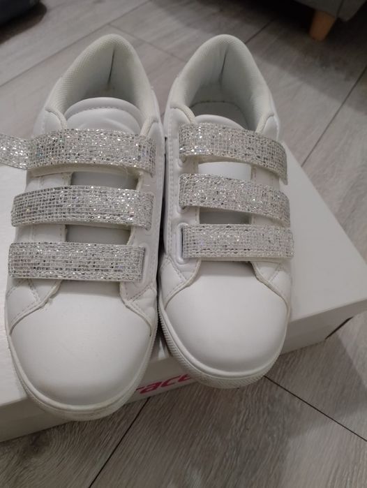 Buty damskie białe 39
