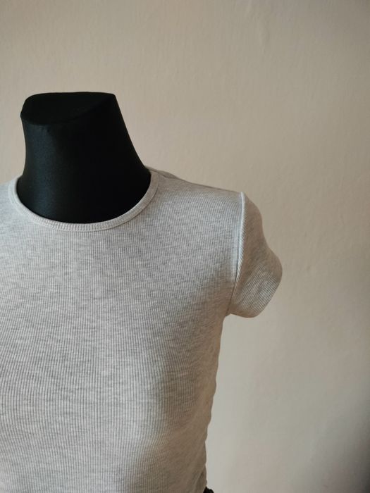 Szara podkoszulka t-shirt Bershka S