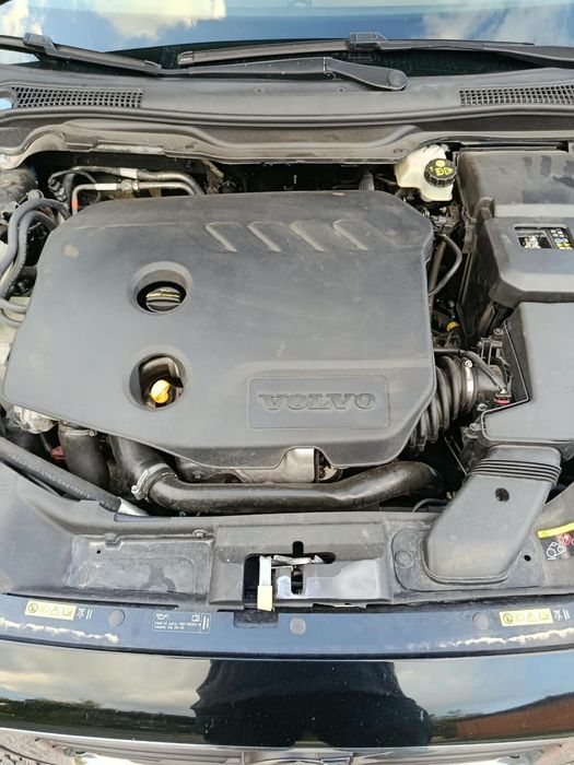 Автомобіль Volvo V50