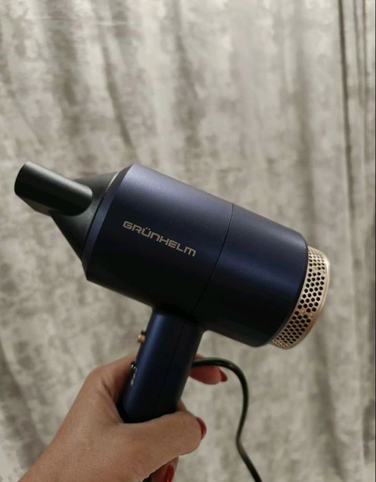 Фен Grunhelm GHD-596G