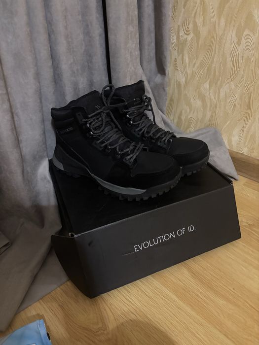 Черевики чоловічі  Evoids