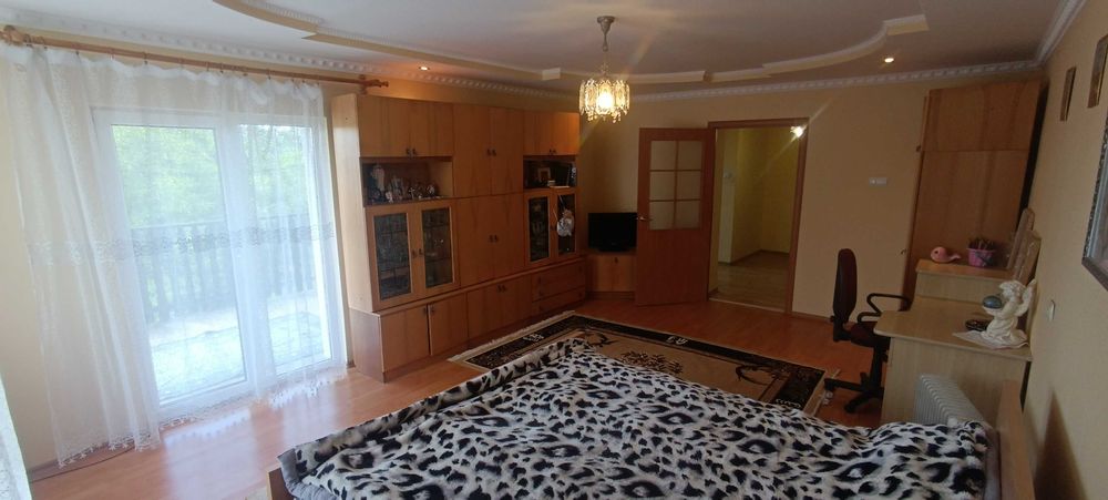 Оренда чудового, великого будинку в одному з кращих районів міста!