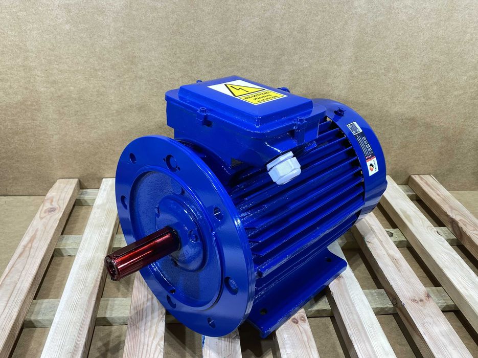 silnik elektryczny 7,5kW 900obr. 3fazowy B35