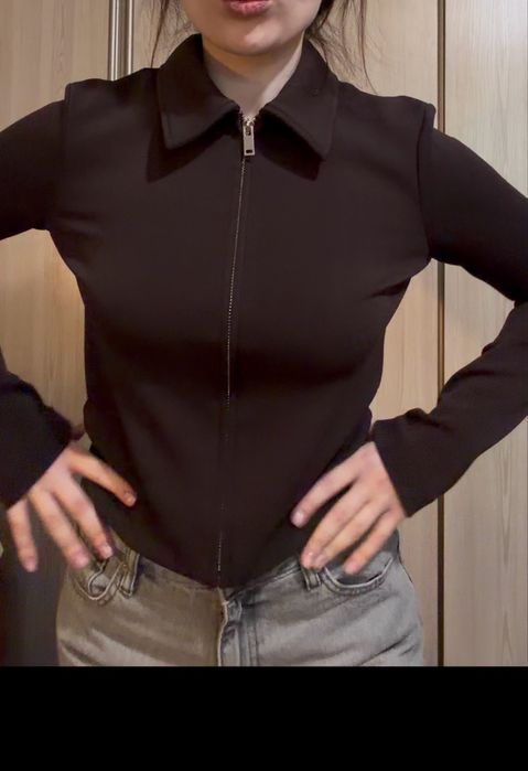 Zara кофта на блискавці з комірцем