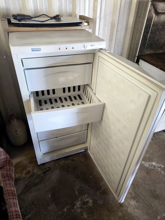 Arca congeladora CV200 A+