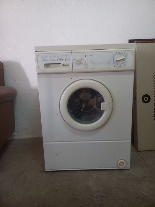 Máquina lavar roupa