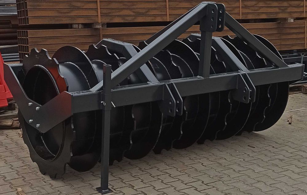 Wał do ugniatania pryzm METAL-TECHNIK