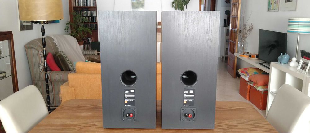 Colunas JBL LX-500