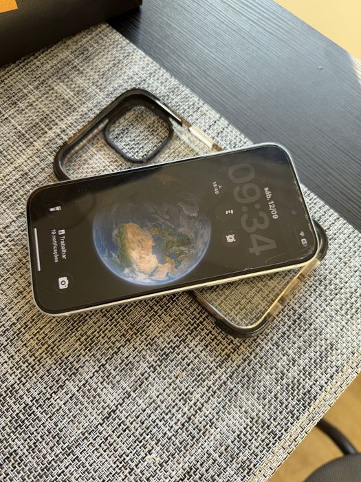 Iphone 15  Normal