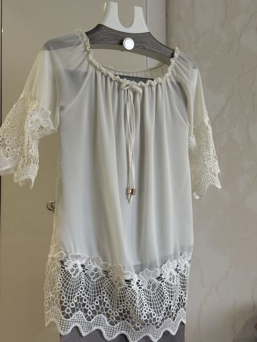 Блуза напівпрозора