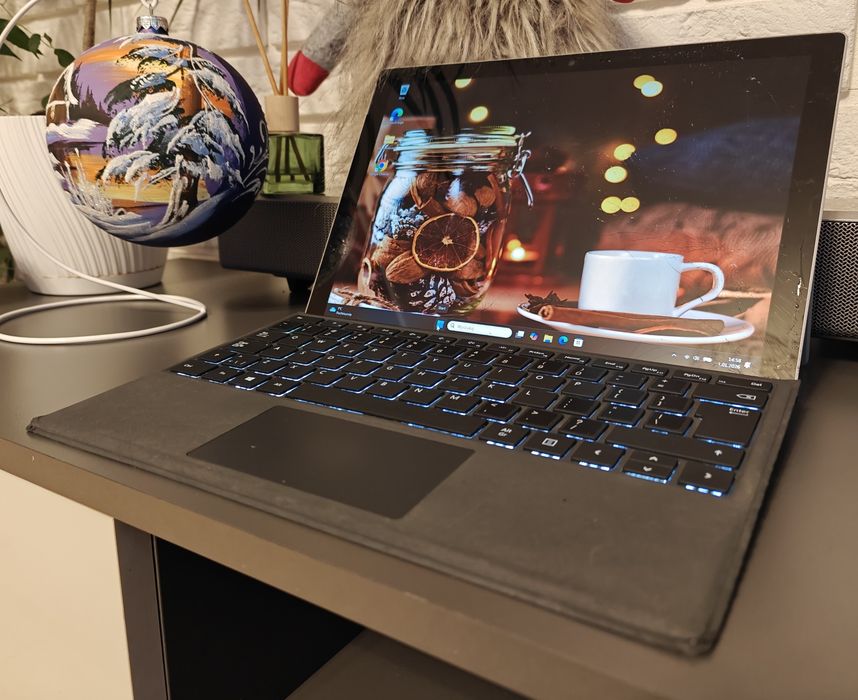 Microsoft Surface Pro 1796 | i5 | 8GB RAM | 256GB SSD | Win11