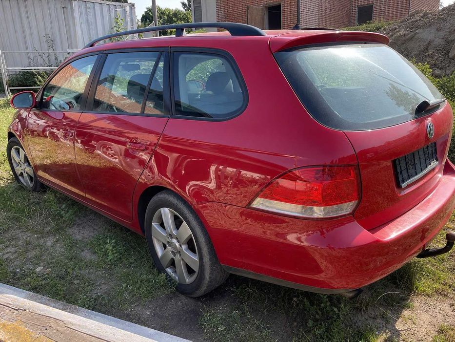 VW Golf V Variant 1.9 TDI – uszkodzona głowica, kompletny