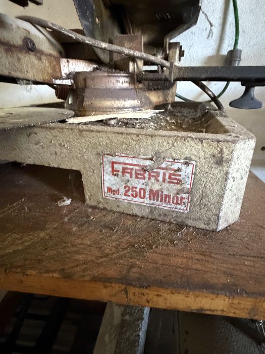 Serra industrial para metais FABRIS 250