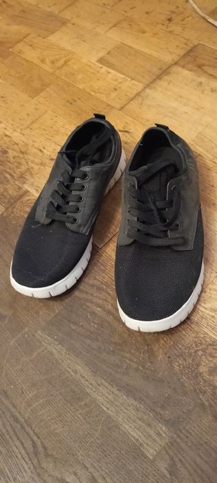 Lekkie buty sportowe