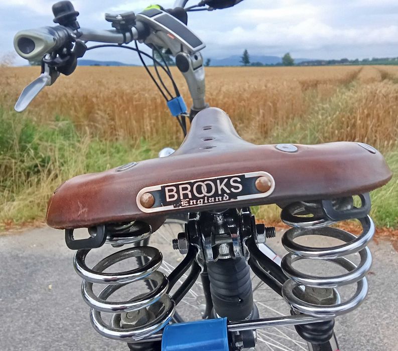 Rower turystyczny .miejski . 28 koła , aluminium .  Holenderka Batavus