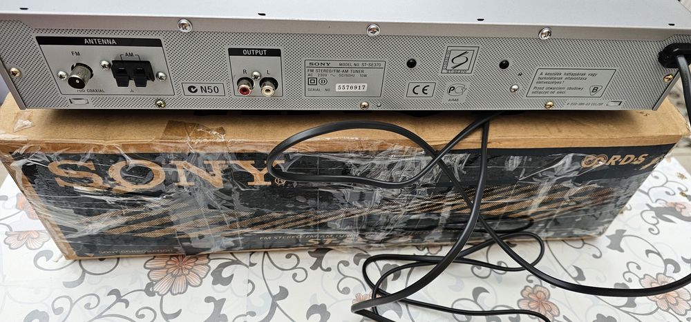 Sony Turner SF SE370 com RDS , como novo.
