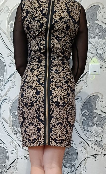 Продам сукню в чудовому стані