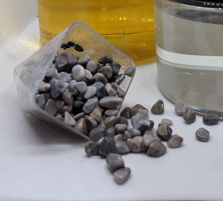 Przepiękny kamień, Kamienny Dywan w kolorze OCCHIALINO PEBBLE