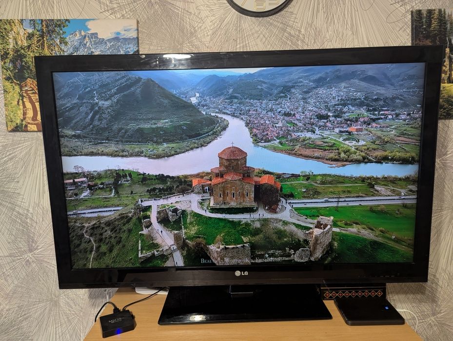 Продам телевизор LG 47 дюймов + Smart box