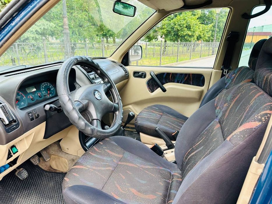 Продам Nissan terrano в хорошем состоянии 4х4 полный привод