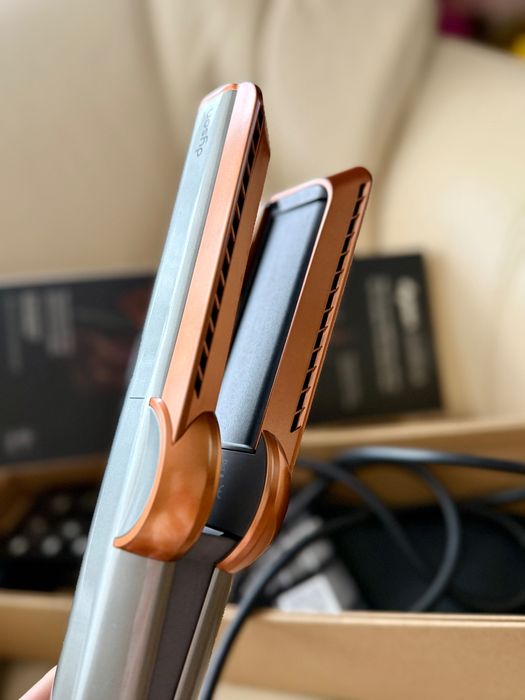 Dyson airstrait - prostownico-suszarka