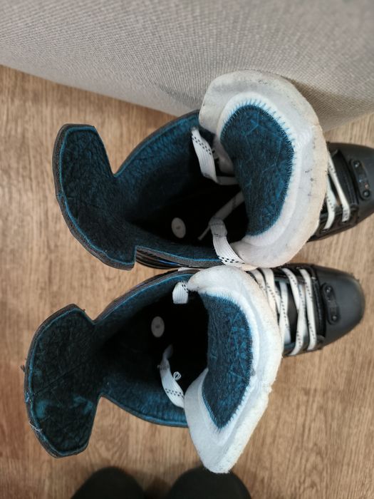 Продам ковзани Bauer