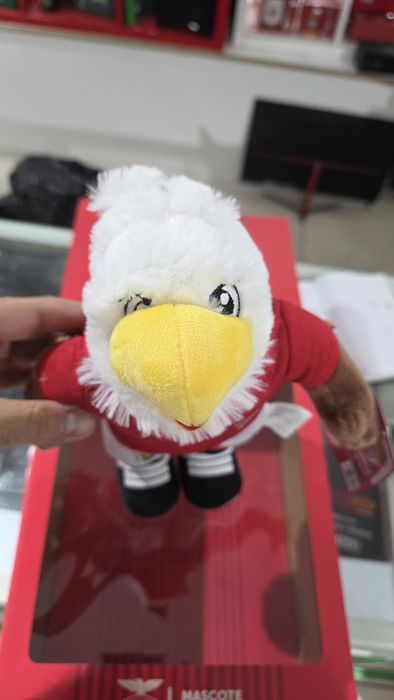 Mascote águia Benfica peluche 30cm
oficial benfica