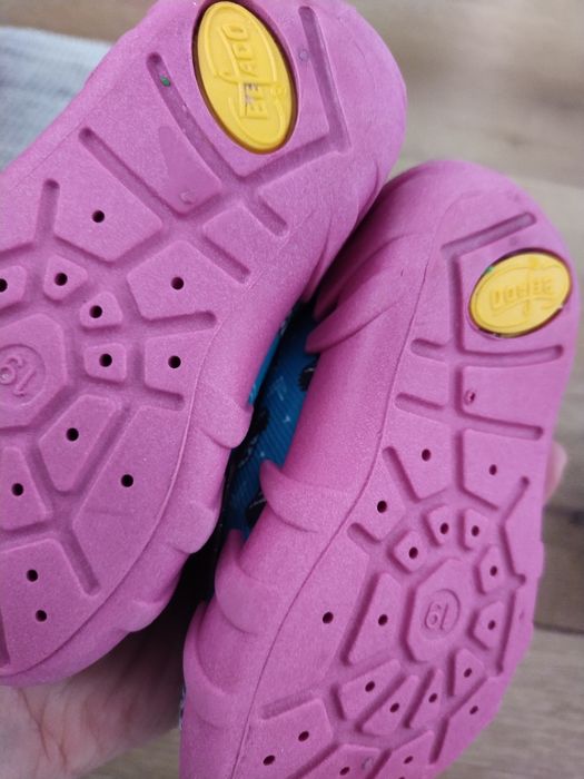 Kapcie Befado r. 19 do przedszkola pantofle