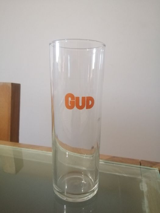 Copo de vidro "GUD"