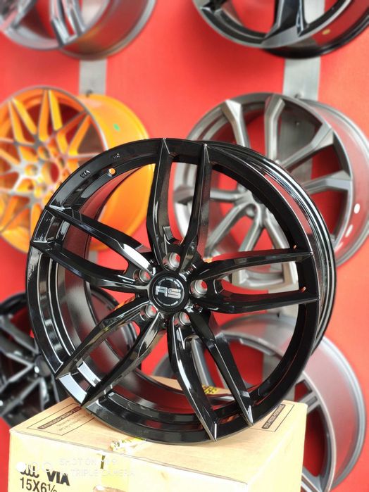 4 jantes marca RS 8x19 5x120 et 45  para bmw serie 1  novas em caixa