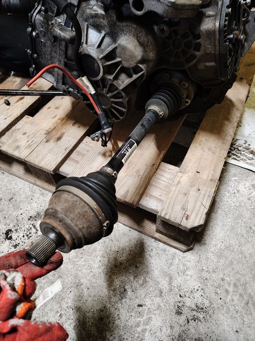 Lewa półoś krutka 1.4 TSI , DSG,