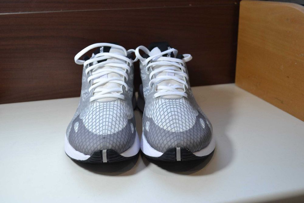 nike ghoswift 44.5р кроссовки оригинал