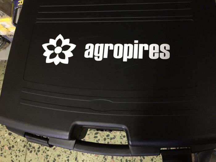 Tesoura de poda elétrica italiana