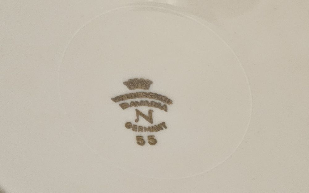 Prato decorativo em porcelana