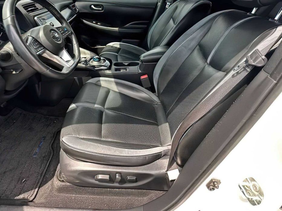 Nissan LEAF      2018