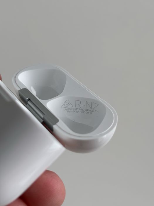 Apple AirPods 4 ANC Case a3059 / Кейс a3059