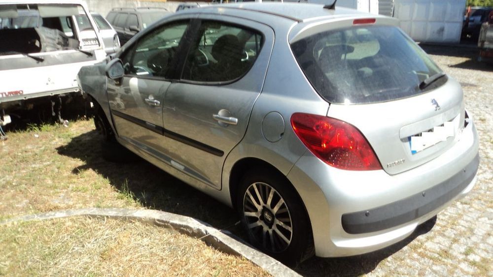 Peugeot 207 104 HDi 5P 2008 - Para Peças