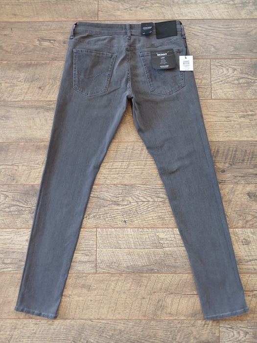 Джинси Jack Jones W 34 L 34 , ц 1000 гр орігінал, нові