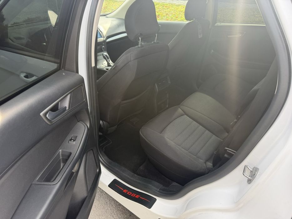 автомобіль Ford Edge