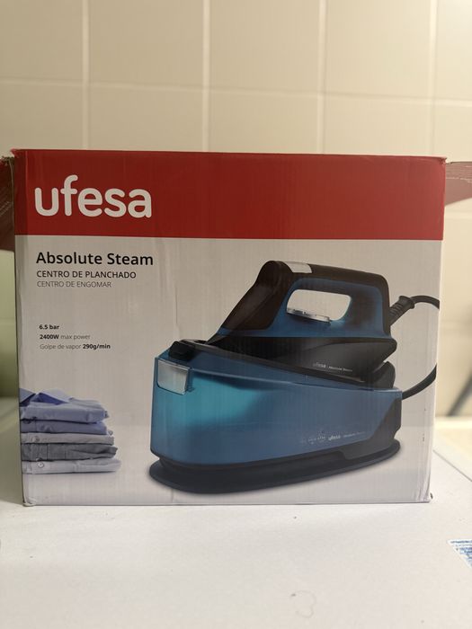 Ferro com Caldeira UFESA Absolut Steam