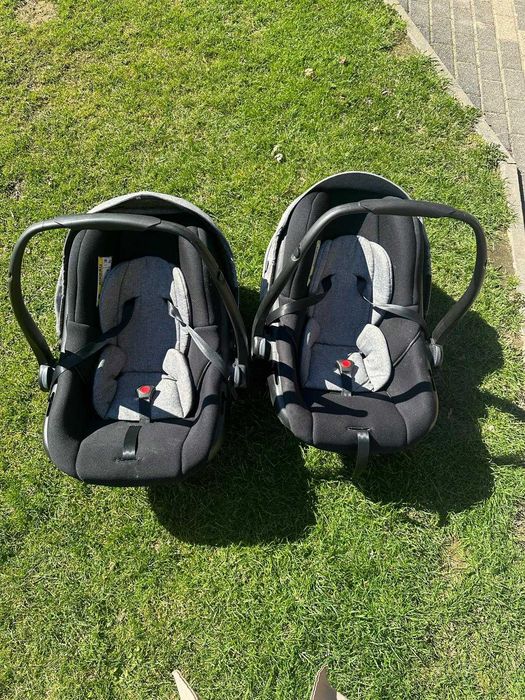 Foteliki samochodowe/ nosidełka Bebetto 42