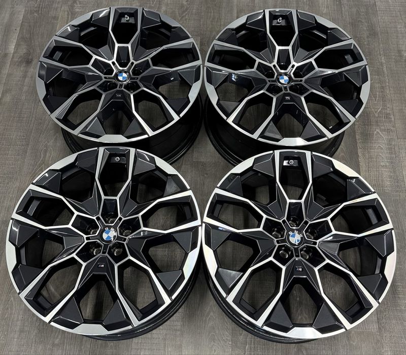 Нові оригінальні диски Bmw Бмв X7 G07 22 R22 913M Style Х7 Г07 M  датчики тиску