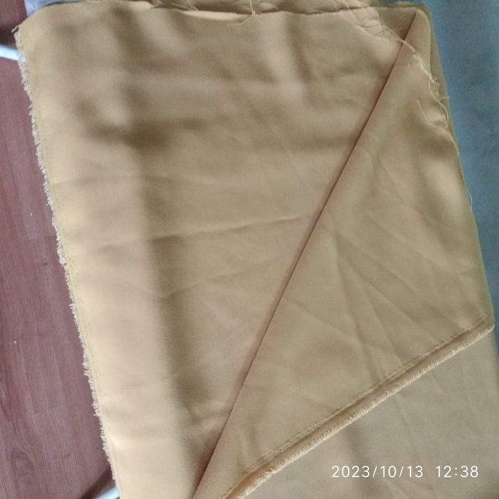 Отрезы тканей разные