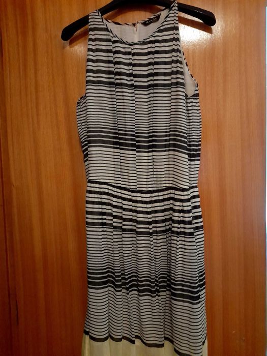 Vestido curto Massimo Dutti