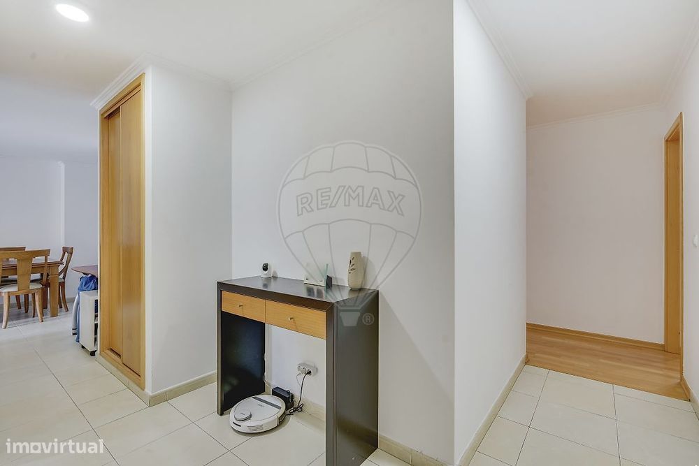 Apartamento T4 para arrendamento