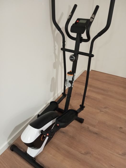 Elíptico muito novo