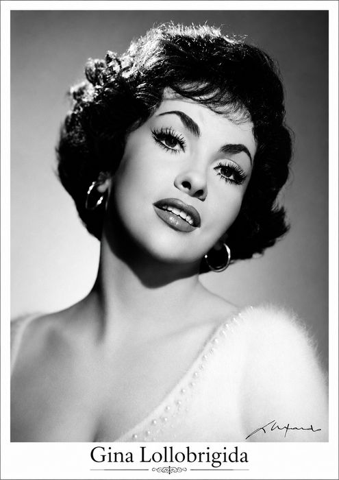 Lote 3 Posters Gina Lollobrigida