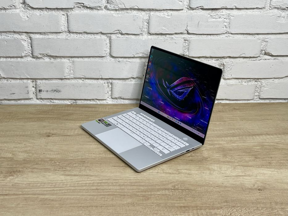Флагманський ASUS ROG Zephyrus G14 R9 8945HS RTX4060 16GB 1TB 3K 120Hz