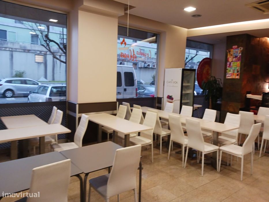 Restaurante todo equipado! - ao Polo Univ. e H. S. João!